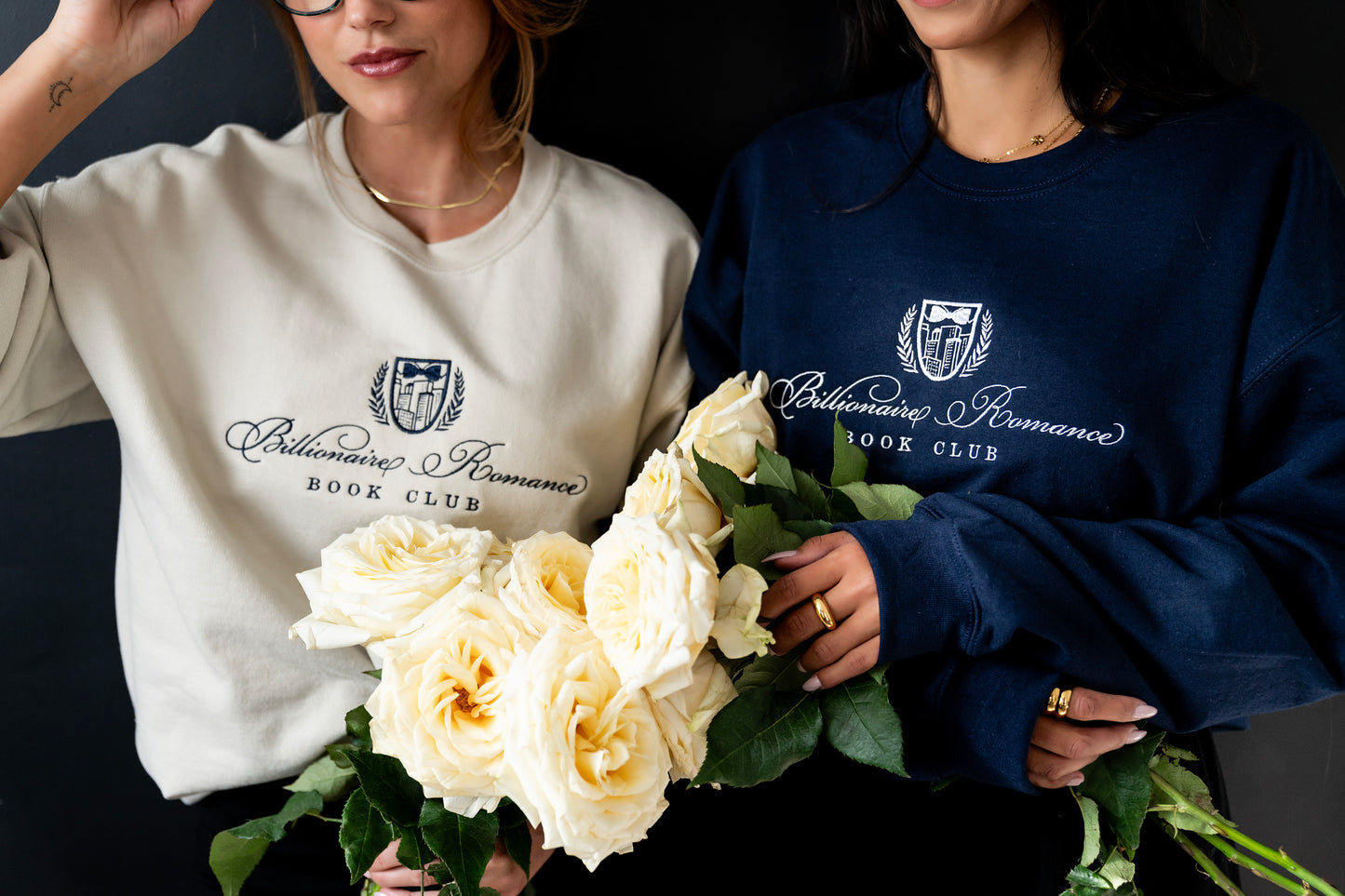 BILLIONAIRE ROMANCE Crewneck Sweatshirt in Navy