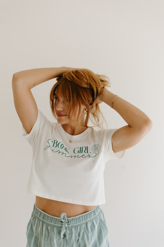 BOOK GIRL SUMMER Cropped tee